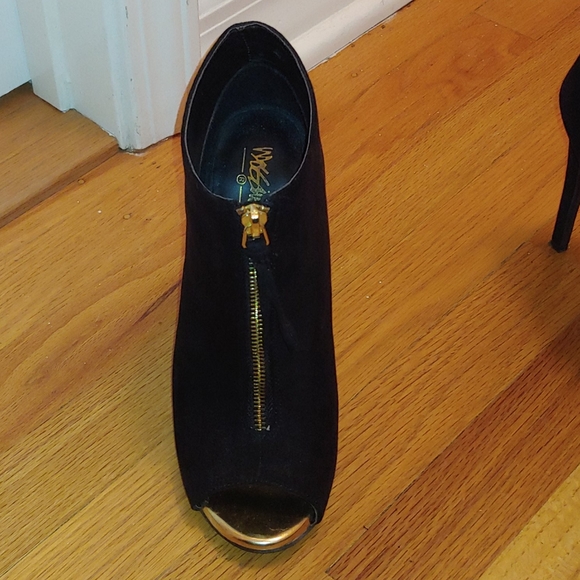 Booties - Picture 5 of 10